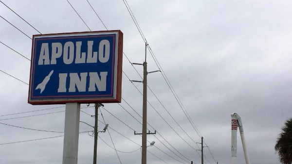 Apollo Inn - Cocoa image 22