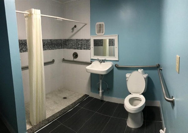 Apollo Inn - Cocoa image 3