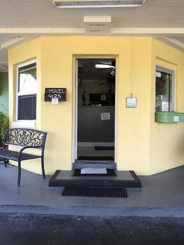 Apollo Inn - Cocoa image 6