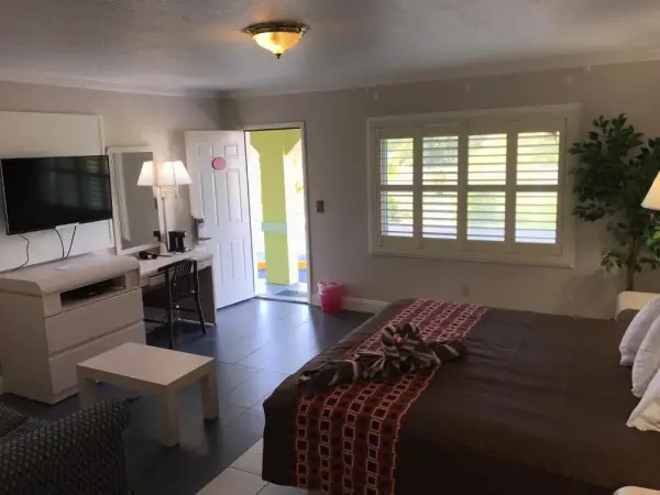 Apollo Inn - Cocoa 10
