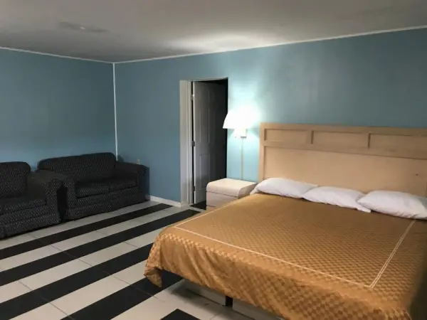 Apollo Inn - Cocoa 4